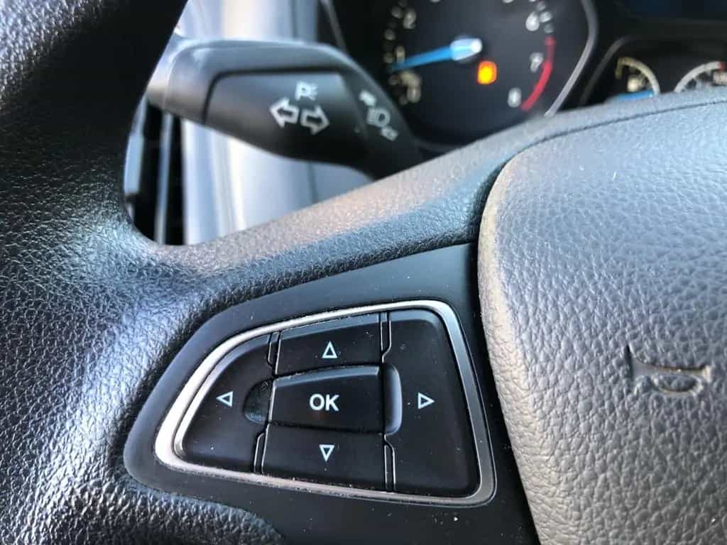 Ford Focus 1,5 EcoBoost Automatik 5-türig AHK 05/2017-photo-17