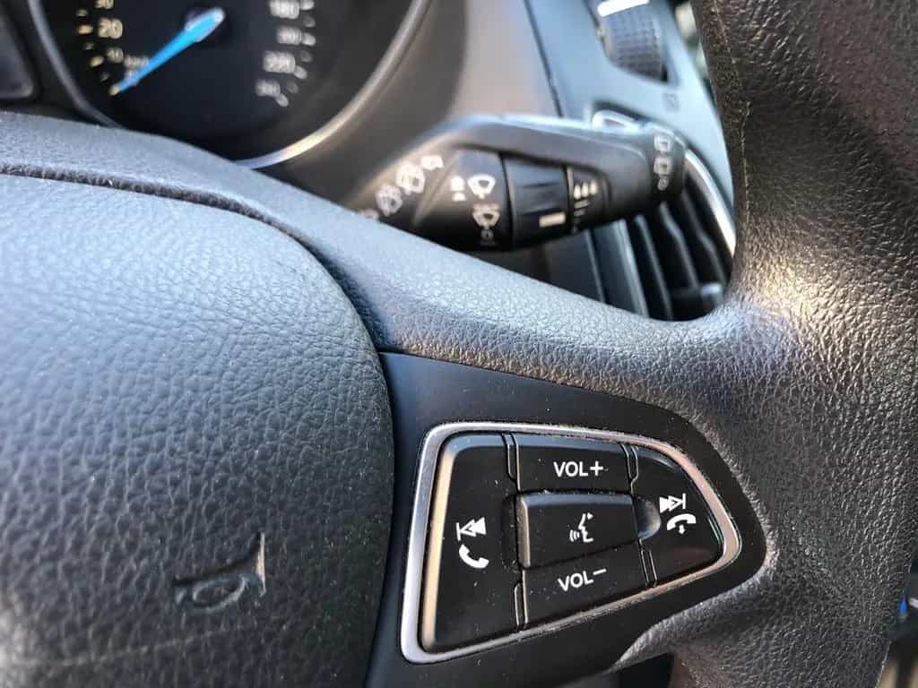 Ford Focus 1,5 EcoBoost Automatik 5-türig AHK 05/2017-photo-18