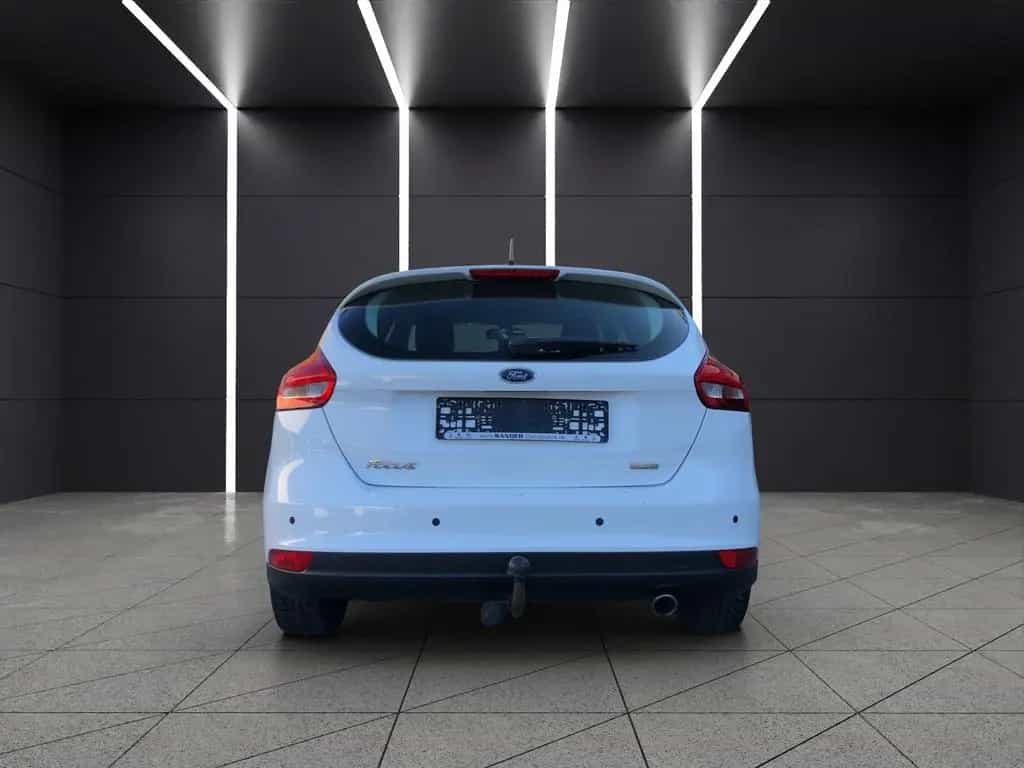 Ford Focus 1,5 EcoBoost Automatik 5-türig AHK 05/2017-photo-8