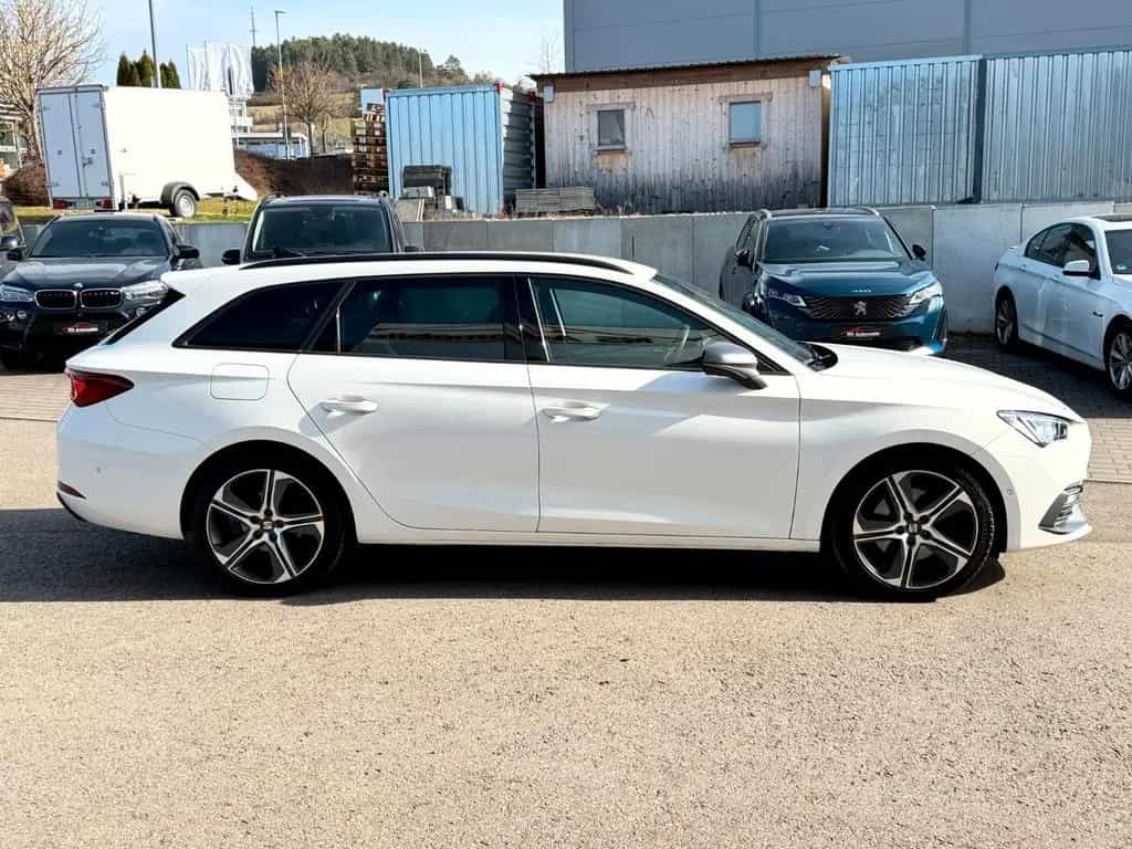 Seat Leon 1.5 eTSI ACT FR DSG Sportstourer Navi_Kamer 02/2022-photo-3