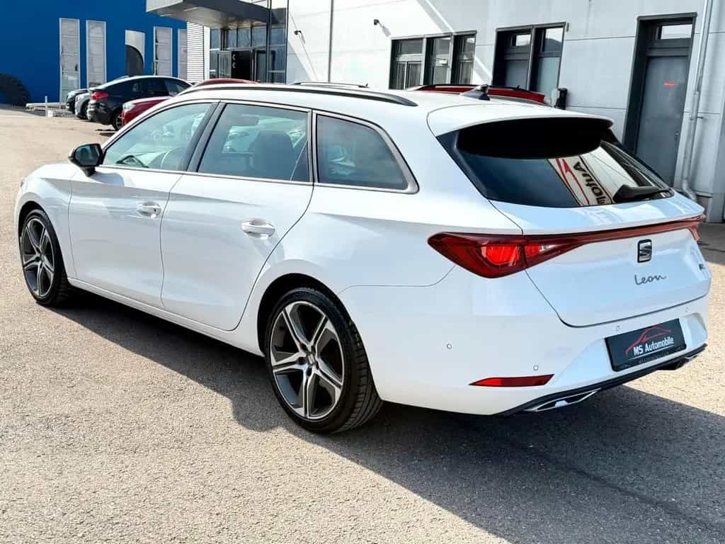 Seat Leon 1.5 eTSI ACT FR DSG Sportstourer Navi_Kamer 02/2022-photo-6