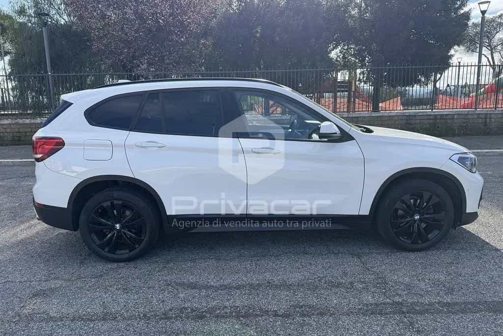 BMW X1 sDrive18d Advantage 11/2019-photo-3