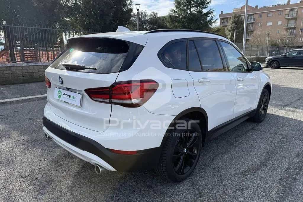 BMW X1 sDrive18d Advantage 11/2019-photo-4