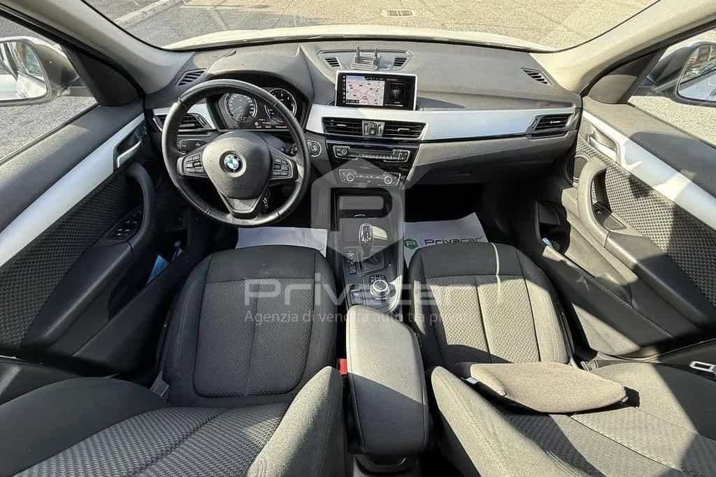 BMW X1 sDrive18d Advantage 11/2019-photo-8