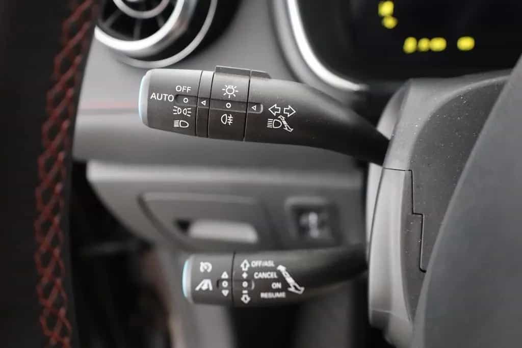 MG HS 1.5 T-GDI Luxury Aut. LED ACC Navi 360° Pano 03/2024-photo-16