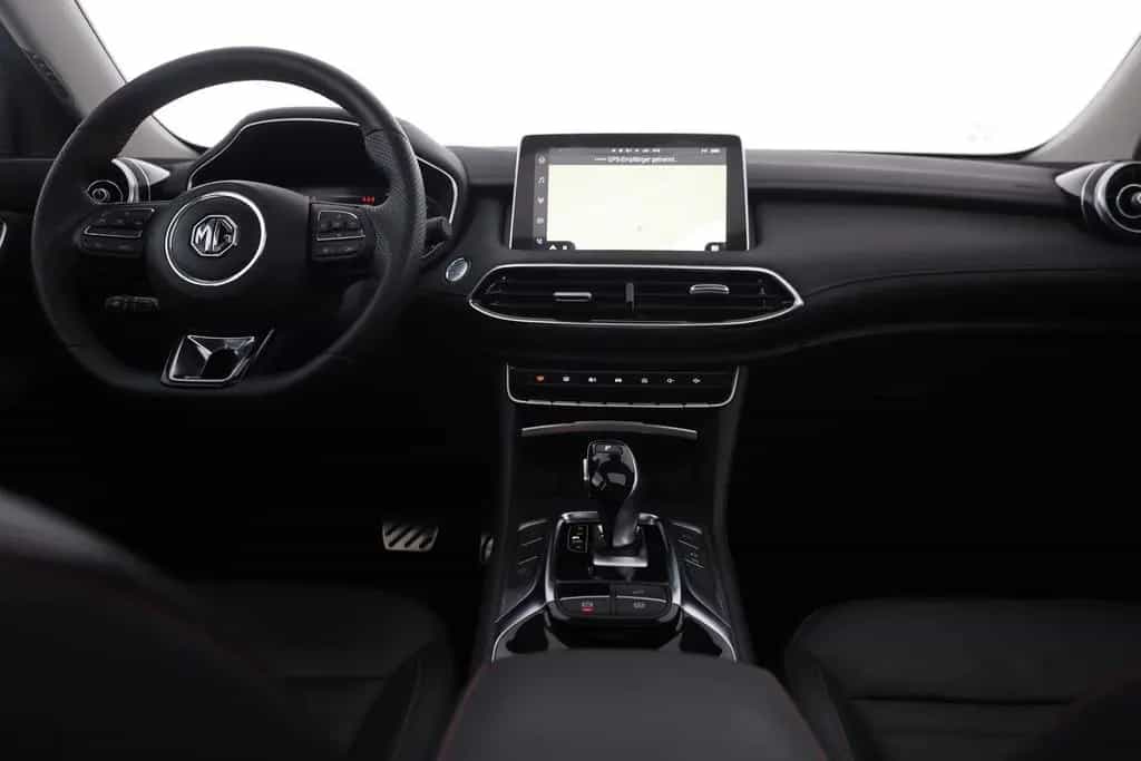 MG HS 1.5 T-GDI Luxury Aut. LED ACC Navi 360° Pano 03/2024-photo-8