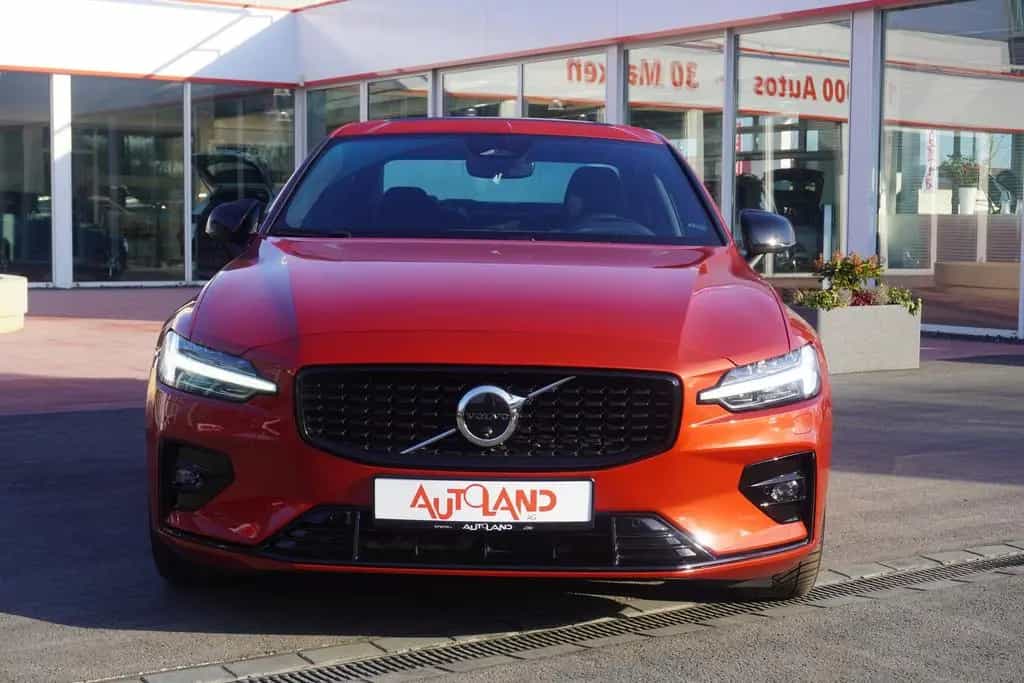 Volvo S60 2.0 M-Hybrid Ultimate Dark AWD LED 360° Navi 11/2023-photo-1