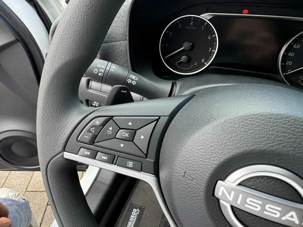 Nissan Juke 1.0DIG-T Acenta Autom. Komfort Paket Nissan 07/2024-photo-9