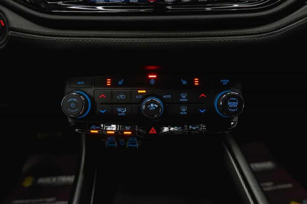 Dodge Durango 3.6 V6 GT+ 4x4 SRT Night-Paket Modell 22 10/2022-photo-30