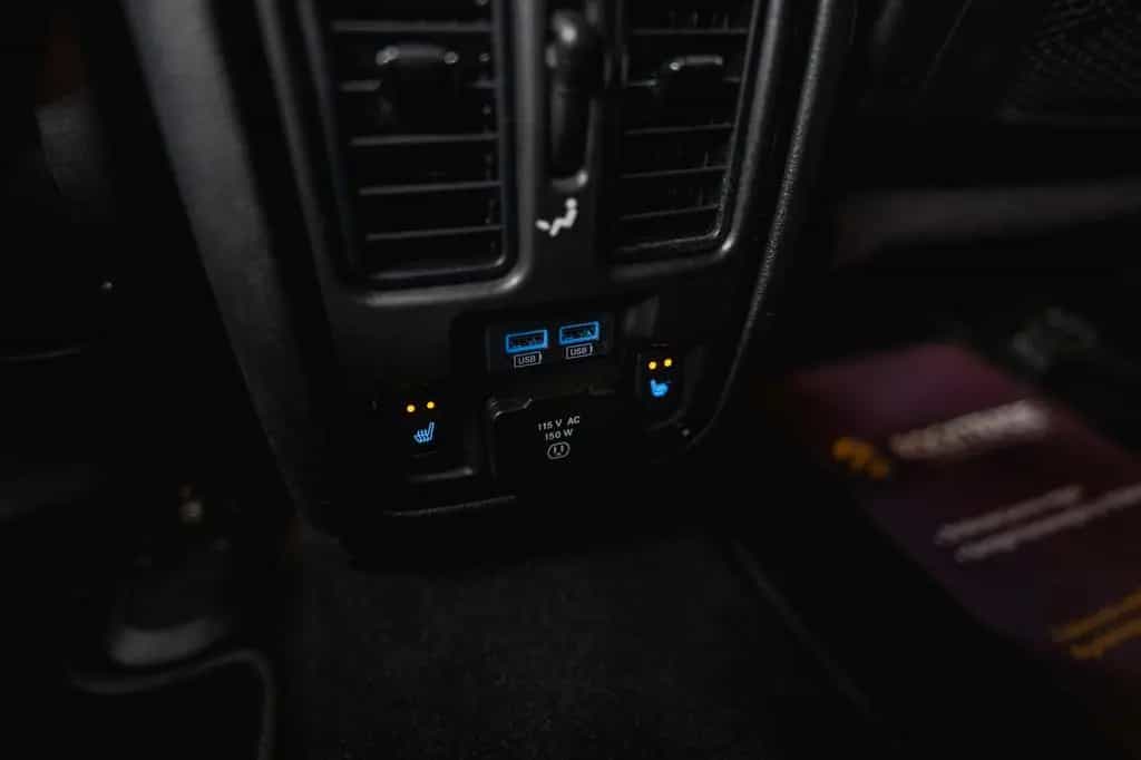 Dodge Durango 3.6 V6 GT+ 4x4 SRT Night-Paket Modell 22 10/2022-photo-41