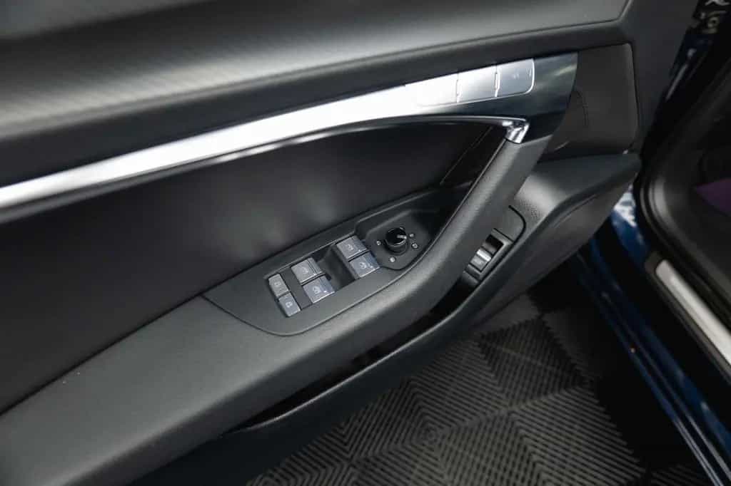 Audi A6 55 TFSI quattro S-Line Sport Black Design ACC 02/2023-photo-37