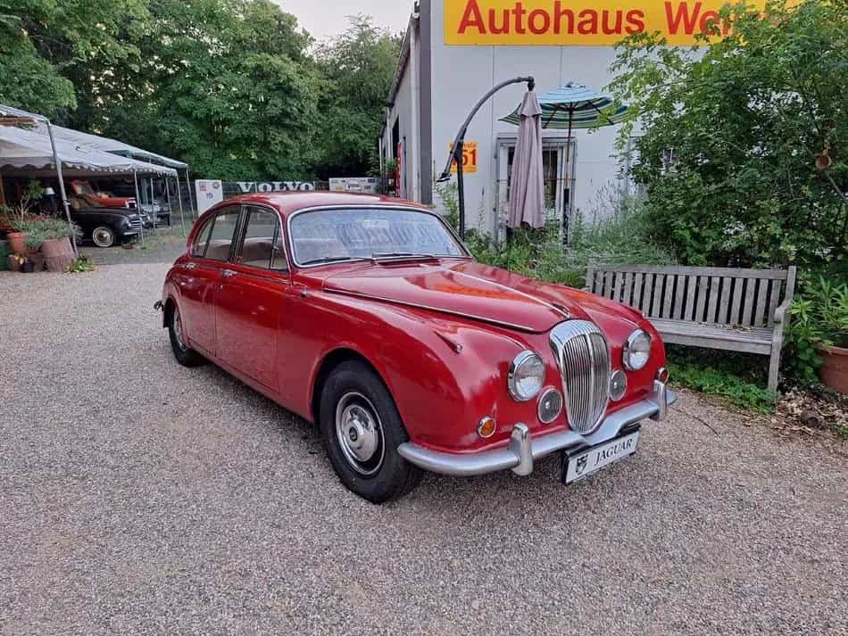 Jaguar MK II Daimler 2.5 V8 02/1969-photo-0
