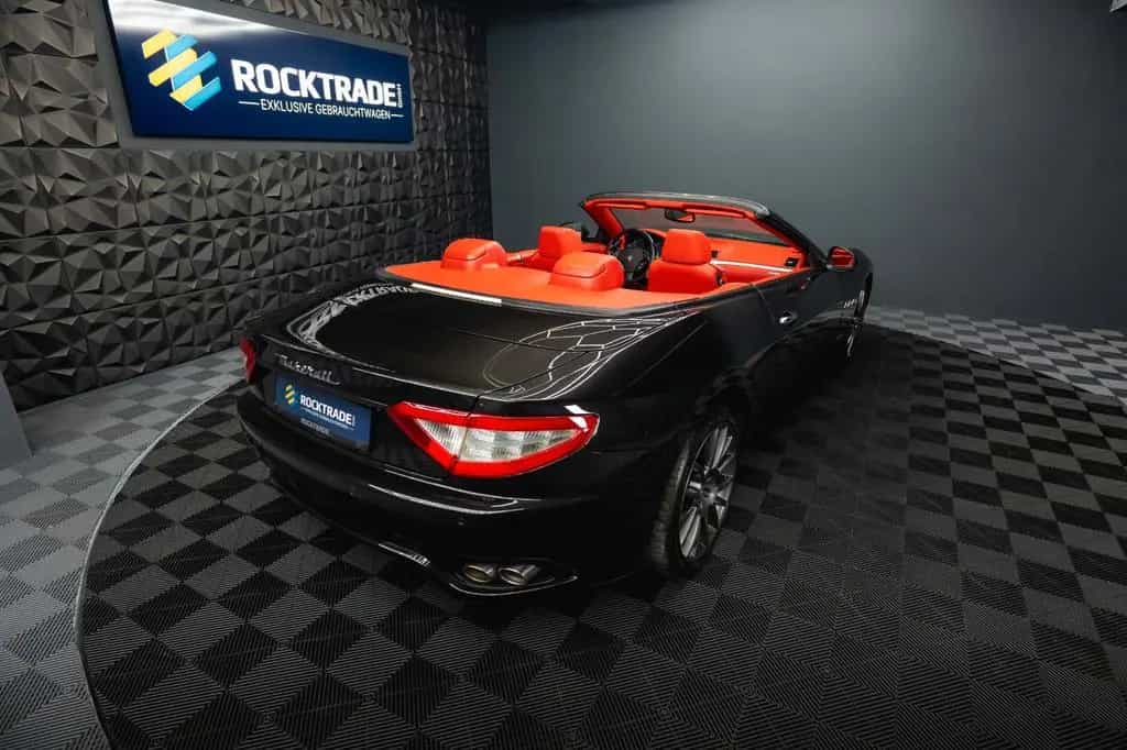 Maserati GranCabrio Sport 4.7 V8 Ferrari *Unfallfrei*BOSE 03/2010-photo-20