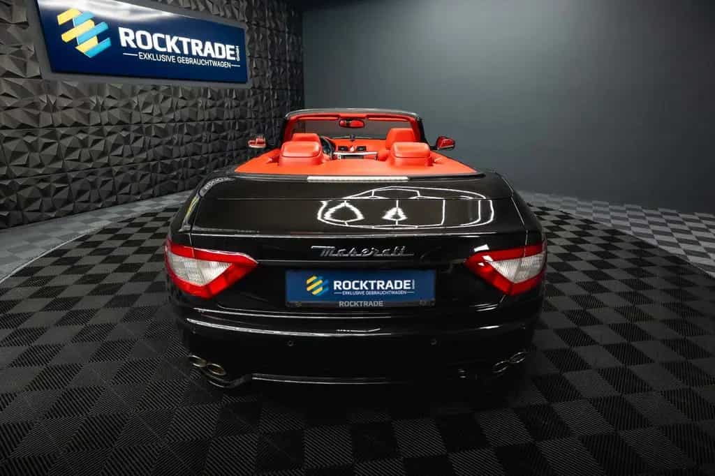 Maserati GranCabrio Sport 4.7 V8 Ferrari *Unfallfrei*BOSE 03/2010-photo-24