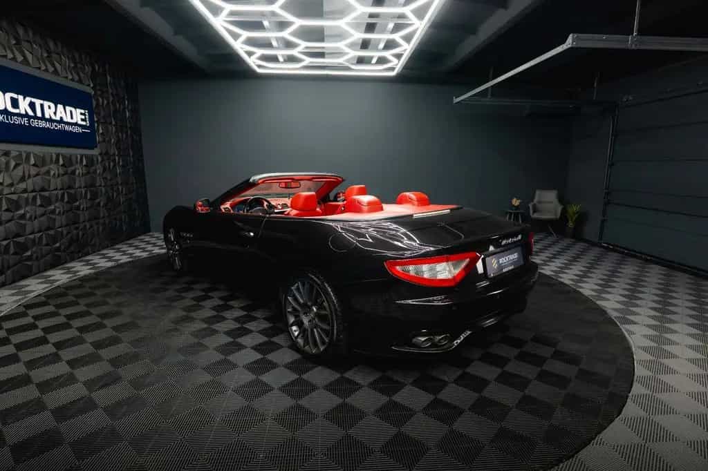 Maserati GranCabrio Sport 4.7 V8 Ferrari *Unfallfrei*BOSE 03/2010-photo-25