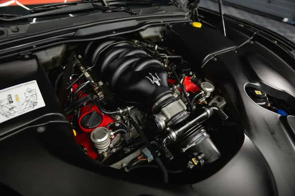 Maserati GranCabrio Sport 4.7 V8 Ferrari *Unfallfrei*BOSE 03/2010-photo-7