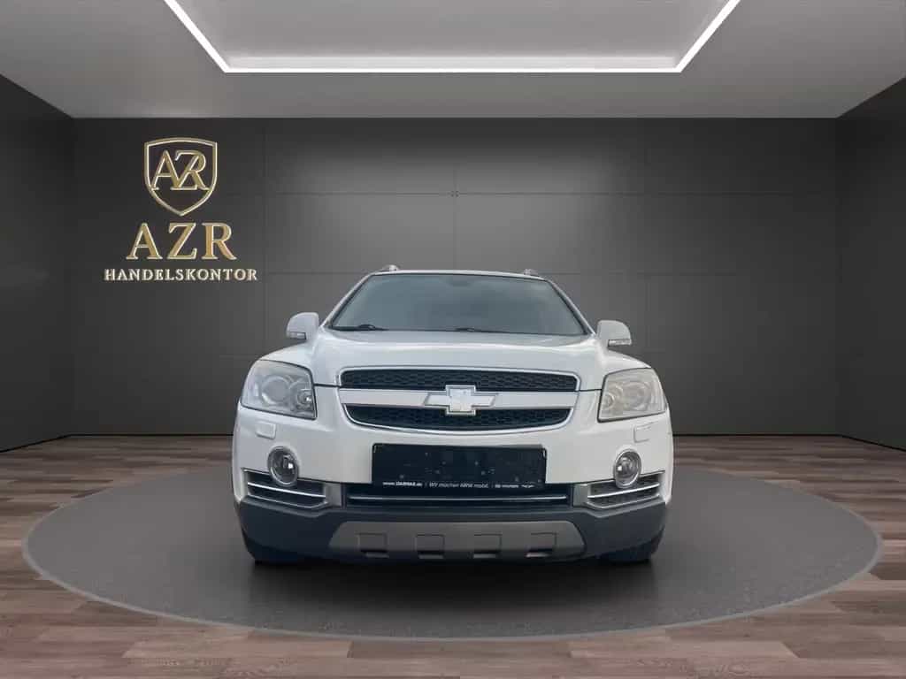 Chevrolet Captiva TÜV Neu, 7 Sitzer, 8-Fach bereift 04/2010-photo-1