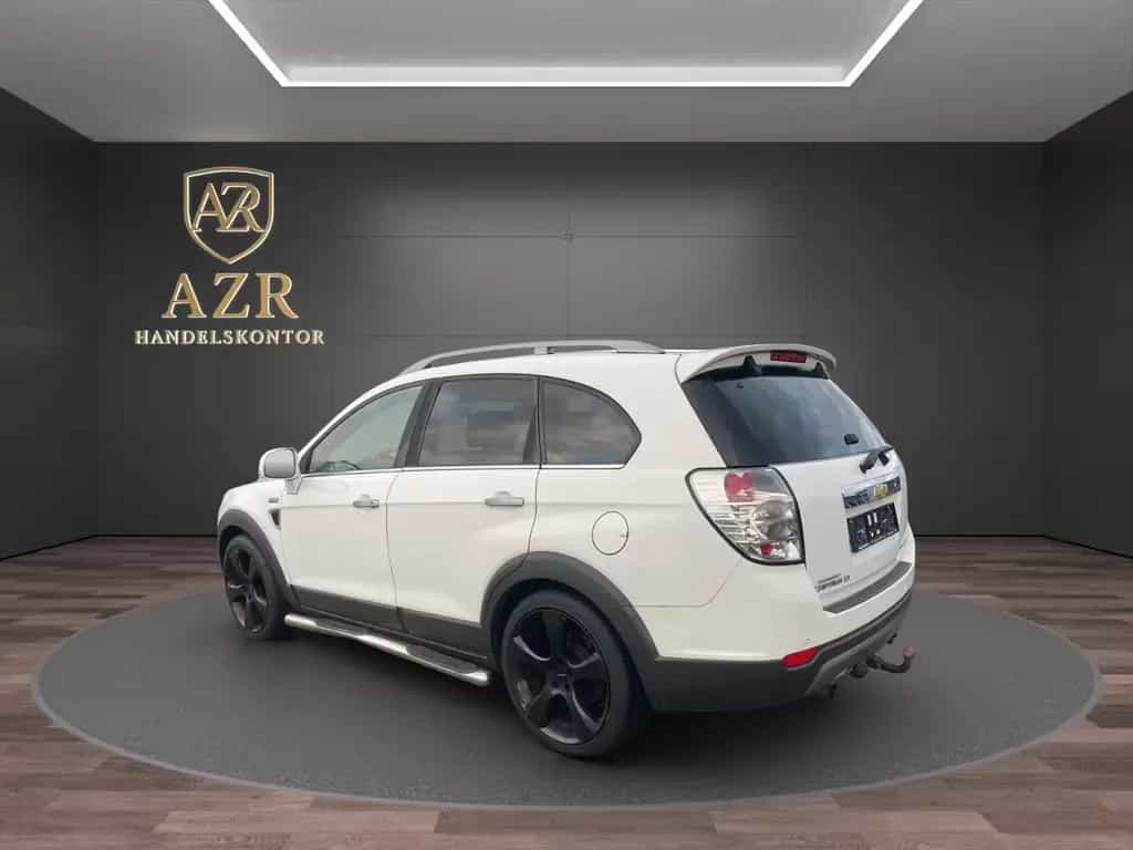 Chevrolet Captiva TÜV Neu, 7 Sitzer, 8-Fach bereift 04/2010-photo-3