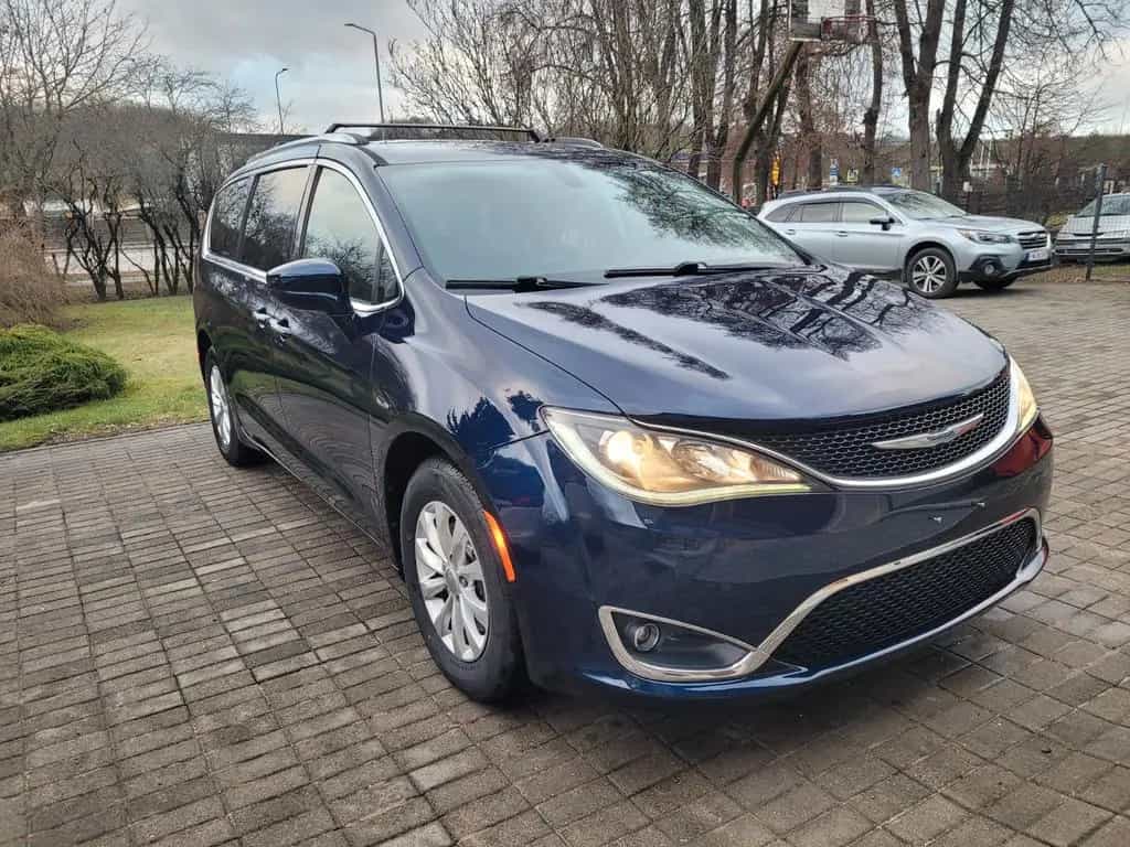 Chrysler Pacifica Touring leder Navi 06/2018-photo-1