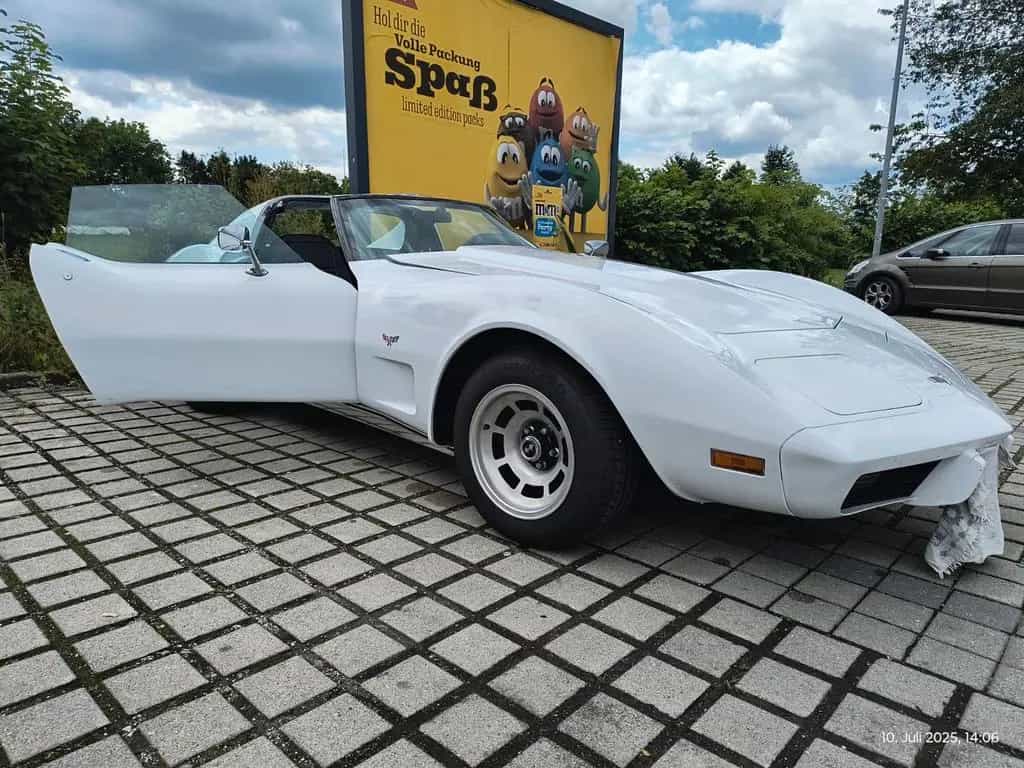 Corvette Chevrolet Corvette C3, Lack & Motor neu. Gutacht 07/1977-photo-1