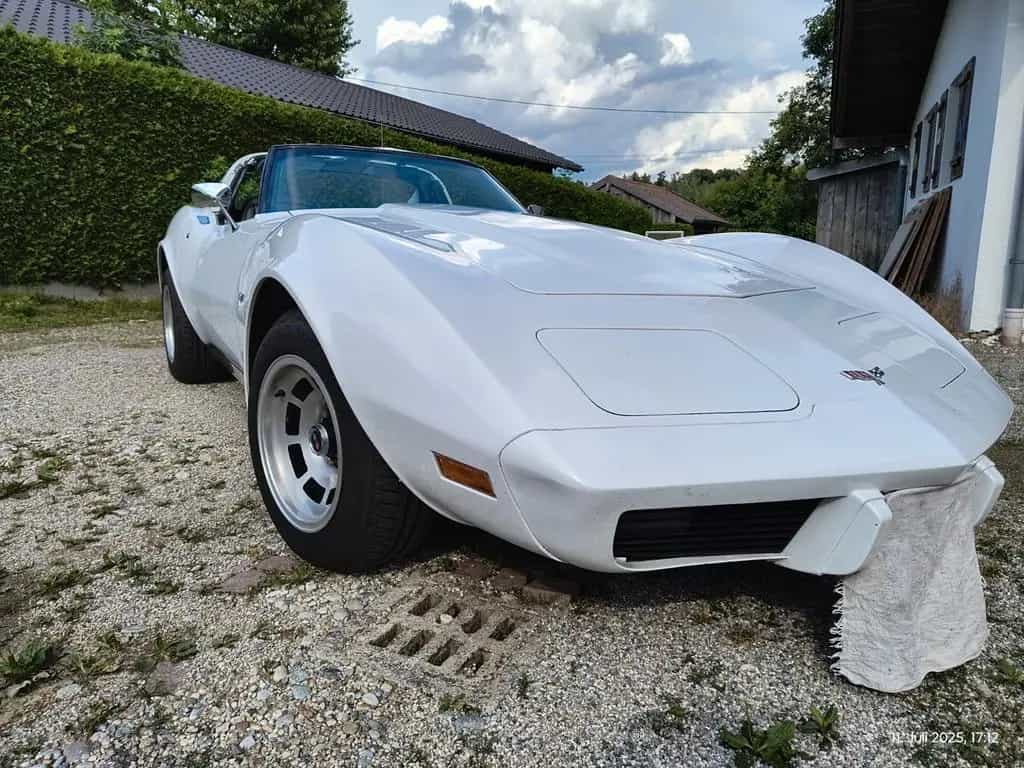 Corvette Chevrolet Corvette C3, Lack & Motor neu. Gutacht 07/1977-photo-14