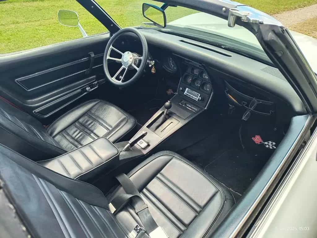Corvette Chevrolet Corvette C3, Lack & Motor neu. Gutacht 07/1977-photo-5