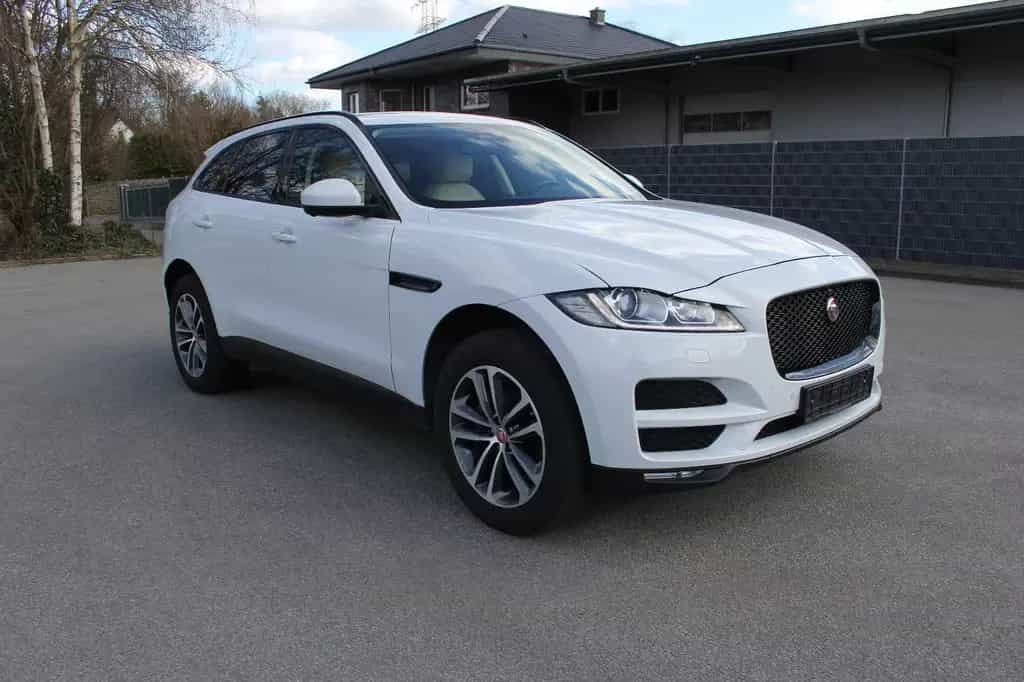 Jaguar F-Pace Prestige AWD 10/2017-photo-0