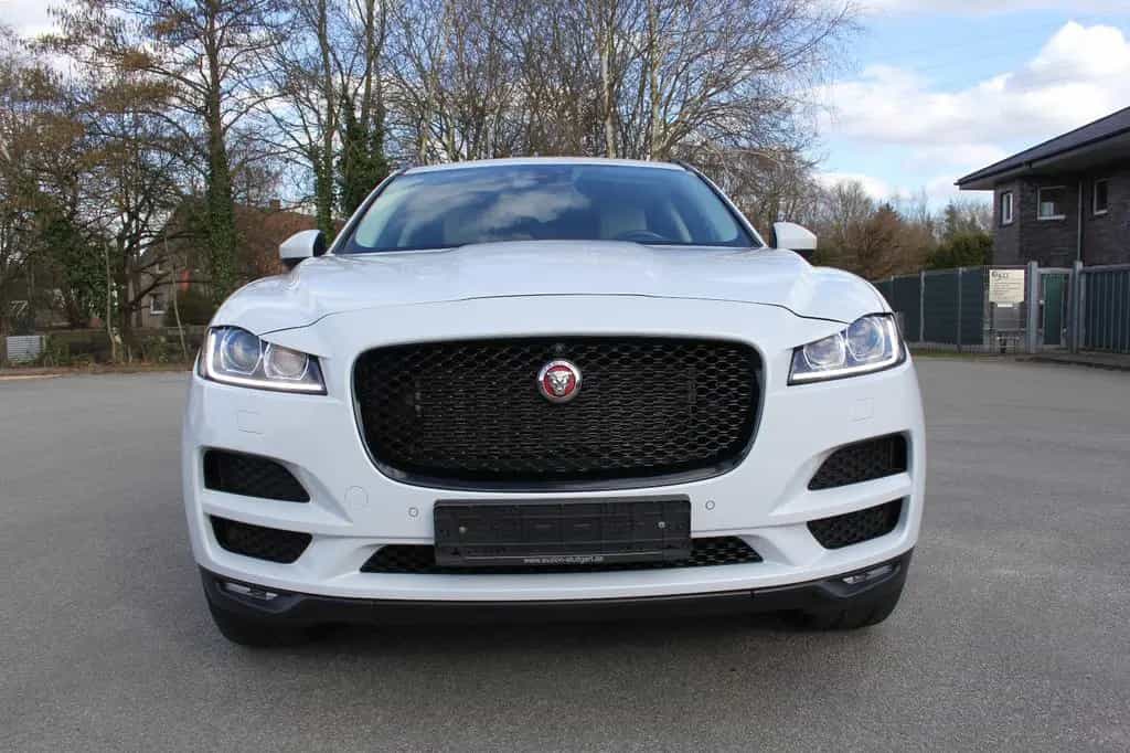 Jaguar F-Pace Prestige AWD 10/2017-photo-6