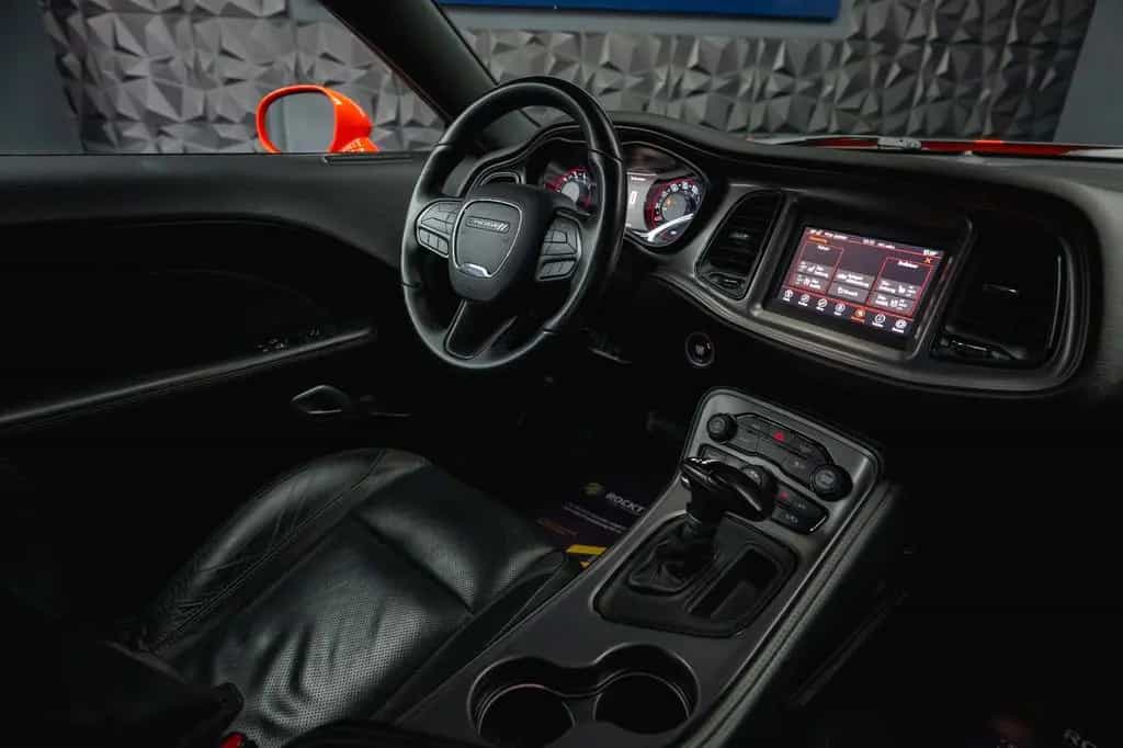 Dodge Challenger 3.6 V6 GT SRT Styling *LED*1.Hand*19% 06/2023-photo-24