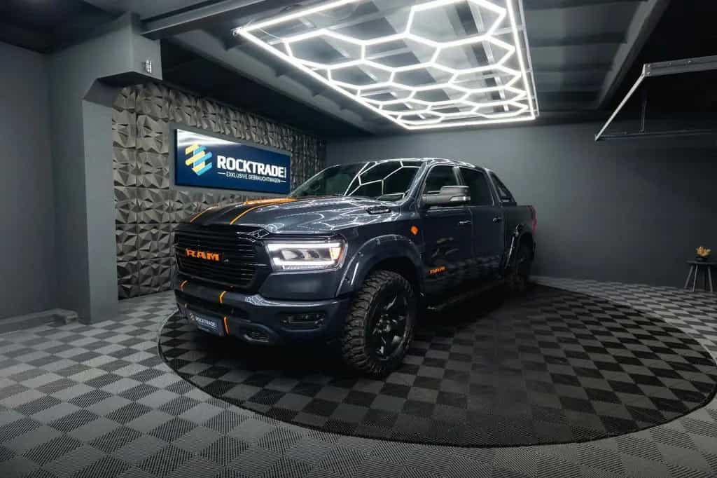 Dodge RAM 5.7 V8 HEMI 4x4 OFFROAD Night HarleyDavidson 01/2020-photo-1