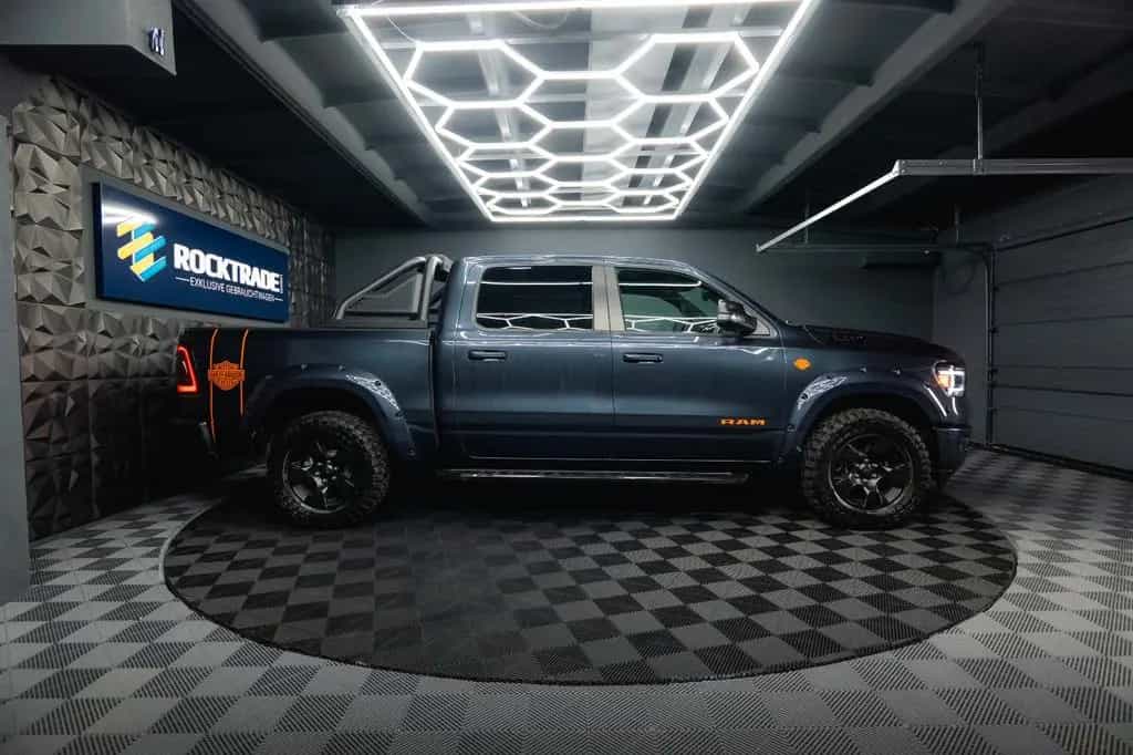 Dodge RAM 5.7 V8 HEMI 4x4 OFFROAD Night HarleyDavidson 01/2020-photo-12