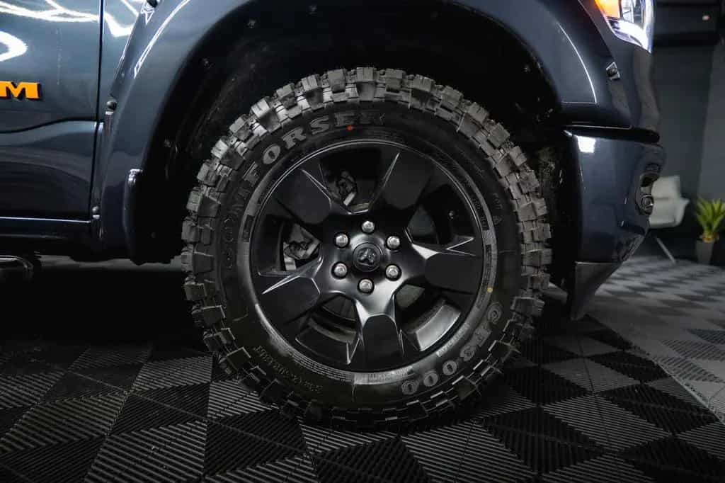 Dodge RAM 5.7 V8 HEMI 4x4 OFFROAD Night HarleyDavidson 01/2020-photo-16