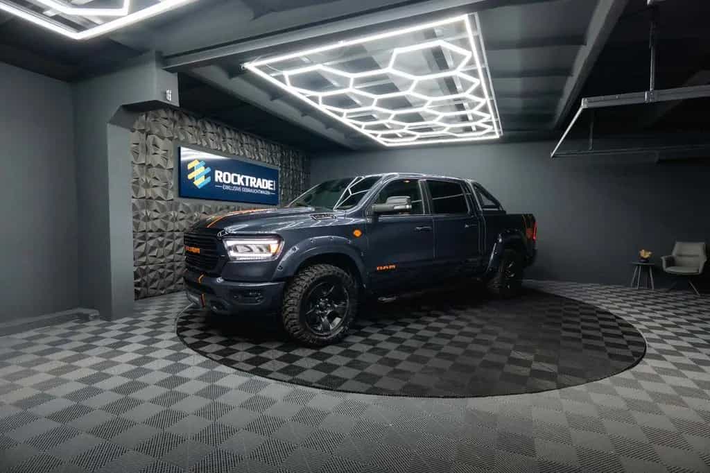 Dodge RAM 5.7 V8 HEMI 4x4 OFFROAD Night HarleyDavidson 01/2020-photo-2