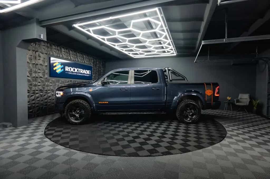 Dodge RAM 5.7 V8 HEMI 4x4 OFFROAD Night HarleyDavidson 01/2020-photo-23