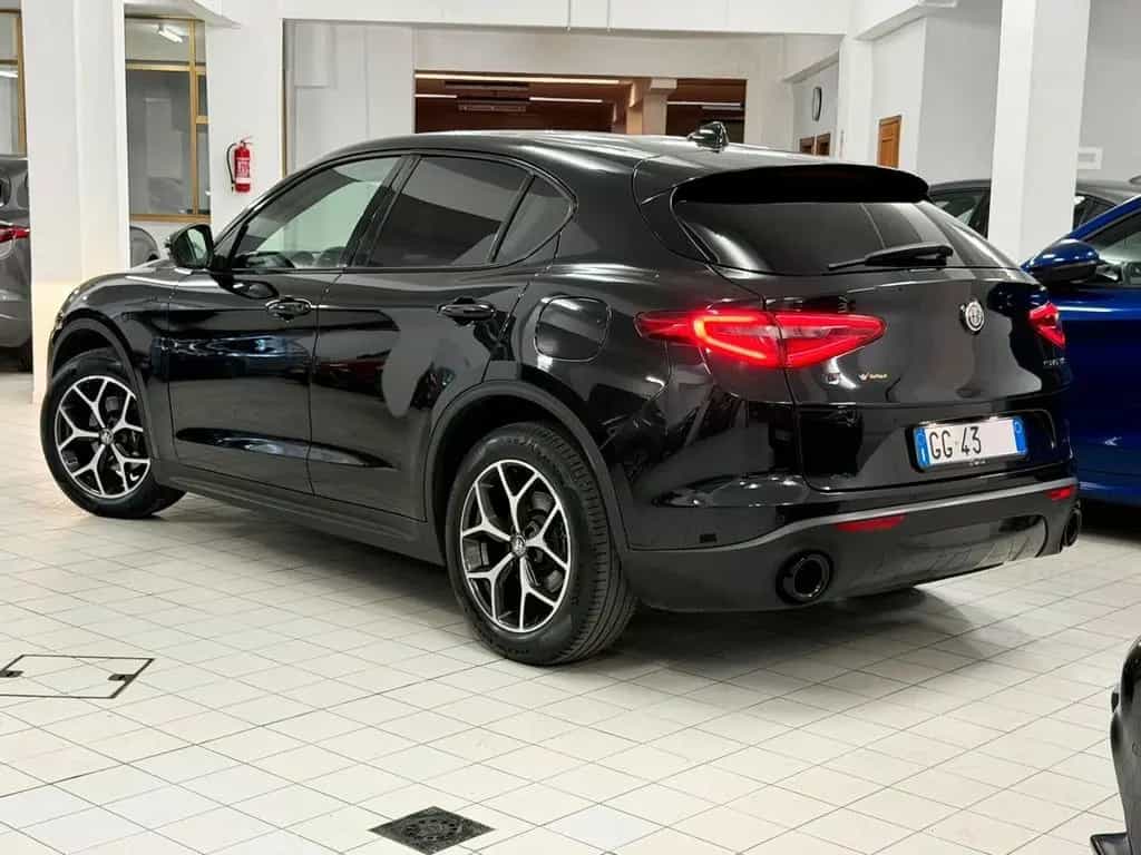 Alfa Romeo Stelvio 2.0 T 200 CV SPRINT CERCHI 19 11/2021-photo-2