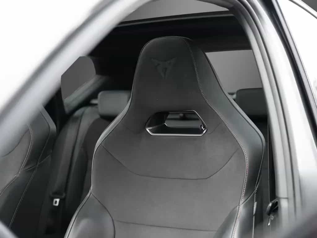 Cupra Ateca AHK BusinessPaket PANO DCC 360° BeatsAudio 11/2022-photo-26