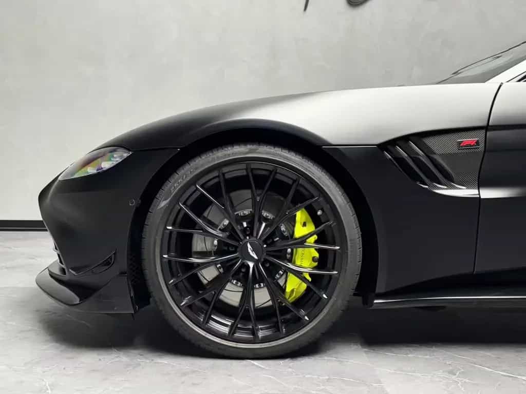 Aston Martin V8 Vantage F1 Edition 360 CARBON AERO JET BLACK 10/2022-photo-23