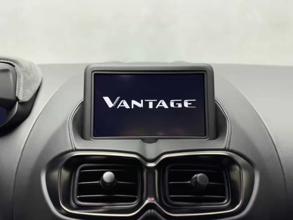 Aston Martin V8 Vantage F1 Edition 360 CARBON AERO JET BLACK 10/2022-photo-24
