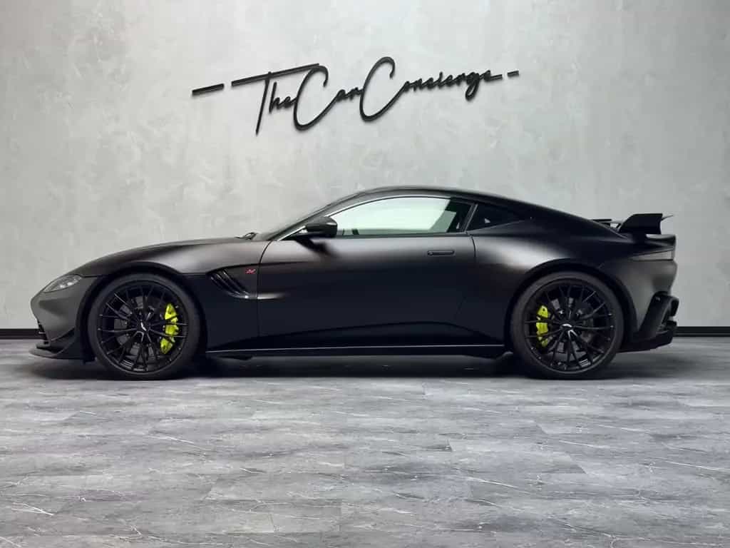 Aston Martin V8 Vantage F1 Edition 360 CARBON AERO JET BLACK 10/2022-photo-4