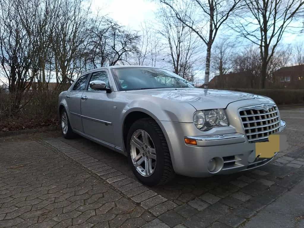 Chrysler 300C 3.5 V6 Autom. mit Prins LGP Anlage 06/2010-photo-0