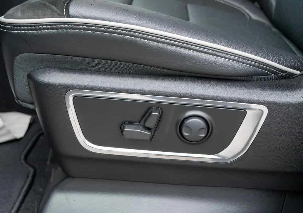 Dodge RAM Laramie Night 3.0l,ACC,5 J.Garantie null-photo-12