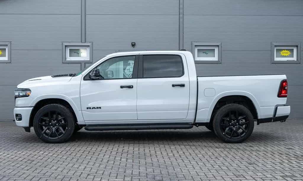Dodge RAM Laramie Night 3.0l,ACC,5 J.Garantie null-photo-3