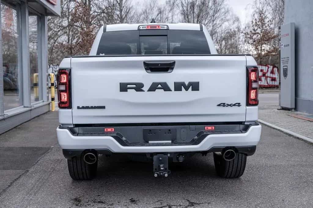 Dodge RAM Laramie Night 3.0l,ACC,5 J.Garantie null-photo-4