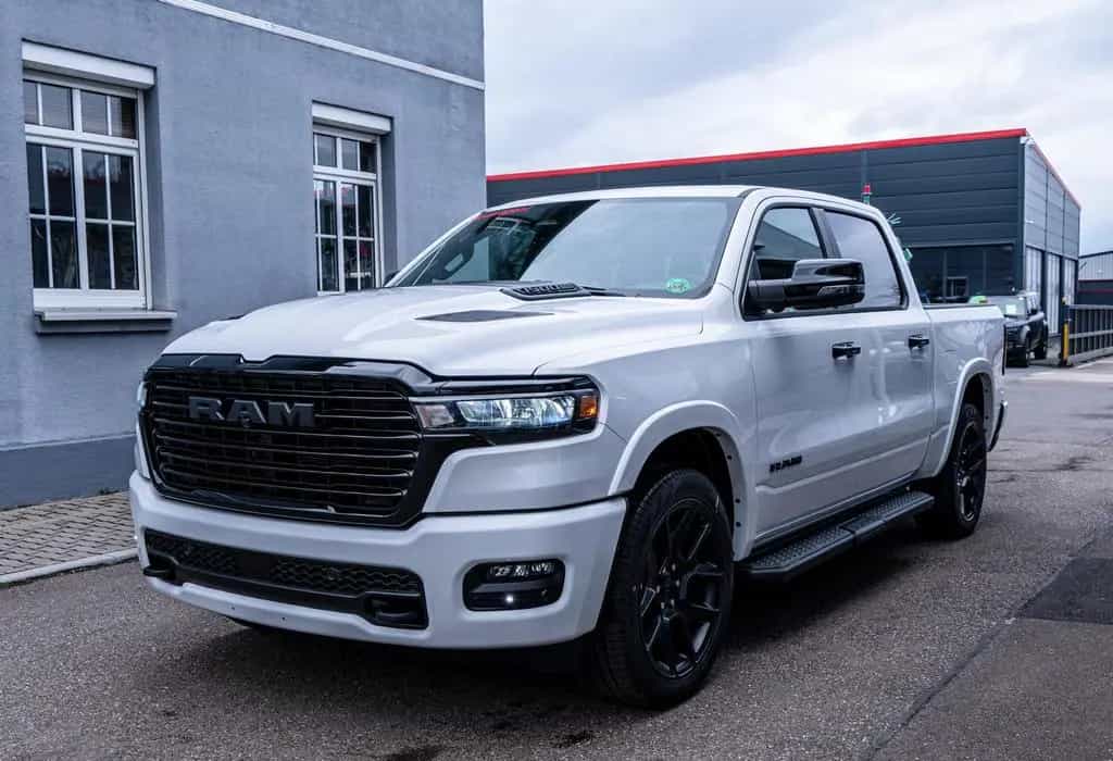 Dodge RAM Laramie Night 3.0l,ACC,5 J.Garantie null-photo-5