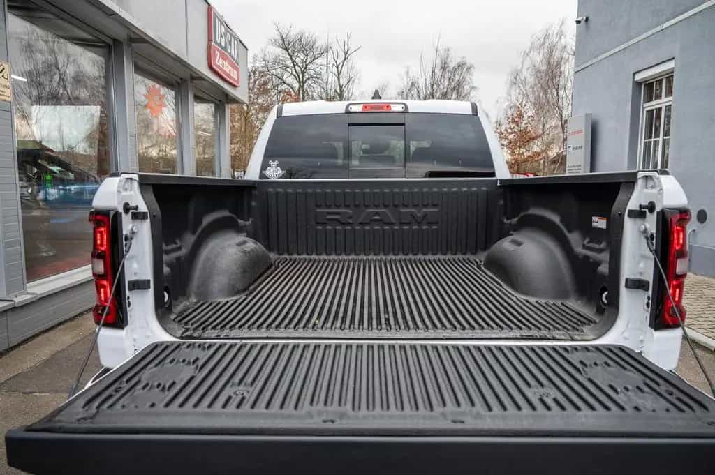 Dodge RAM Laramie Night 3.0l,ACC,5 J.Garantie null-photo-8