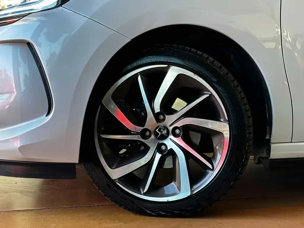 DS Automobiles DS3 Sport Chic 1.HAND/LEDER/NAVI/KAMERA/SHZ 04/2016-photo-9