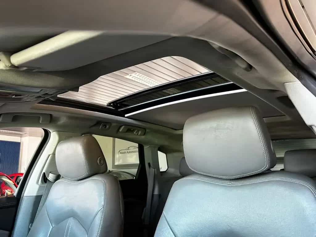 Cadillac SRX AWD PANO/NAVI/KAMERA/LEDER/4xSHZ/XENON 04/2012-photo-12