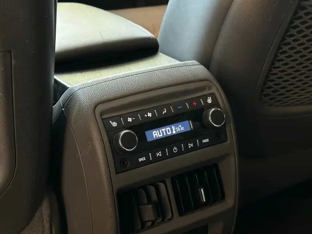 Cadillac SRX AWD PANO/NAVI/KAMERA/LEDER/4xSHZ/XENON 04/2012-photo-15
