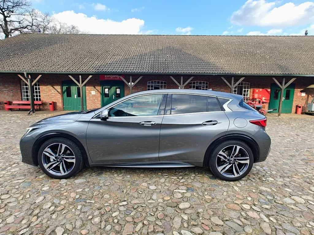 Infiniti Q30 S Automatik Sportpaket Alcantar 01/2017-photo-8