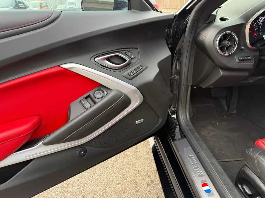 Chevrolet Camaro SS 6.2 V8 Sport AT NAVI PDC KAMERA HUD 03/2019-photo-11